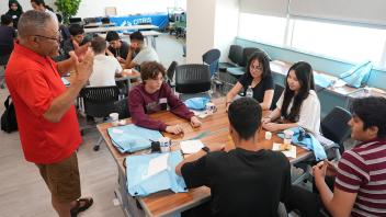 Bruce Roberson, CITRIS Ambassador interacting with students